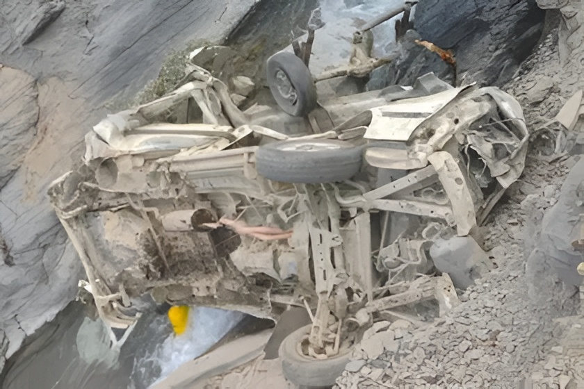Tragedia en la ruta Cochabamba-Morochata: Nueve muertos y nueve heridos tras la caída de un minibús a un barranco