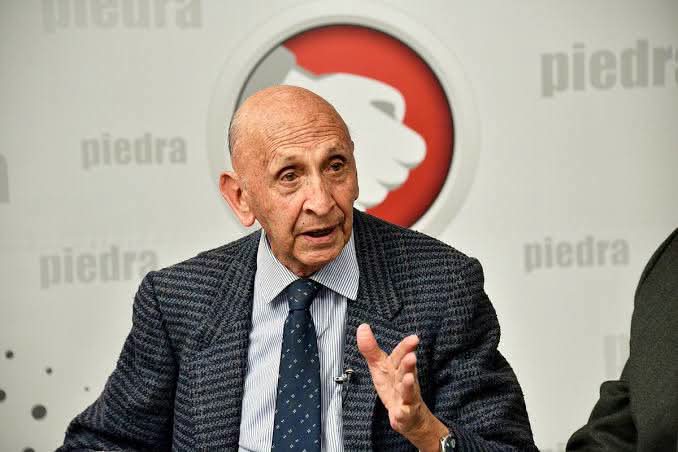 Fallece Tito de la Viña, el histórico relator y maestro del periodismo deportivo boliviano