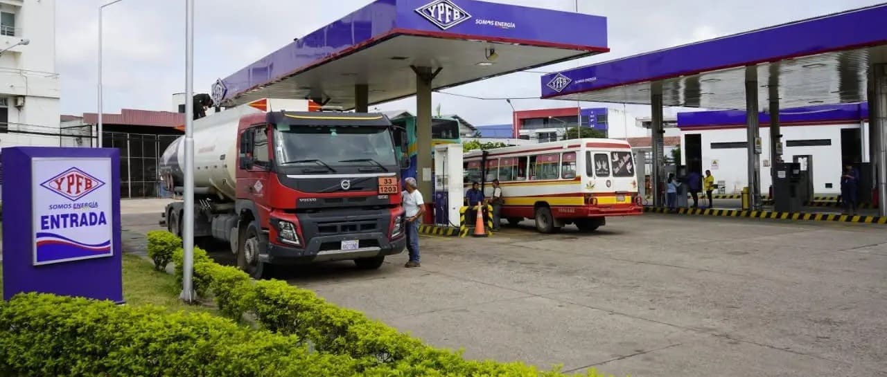 Surgieron denuncias de corrupción en YPFB por presuntos cobros cobrados en el abastecimiento de diésel