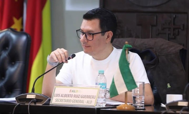 Luis Alberto Ruiz afirma que advirtió a Rodrigo Paz sobre Fernando Cerimedo y exige una sanción ejemplar en Bolivia