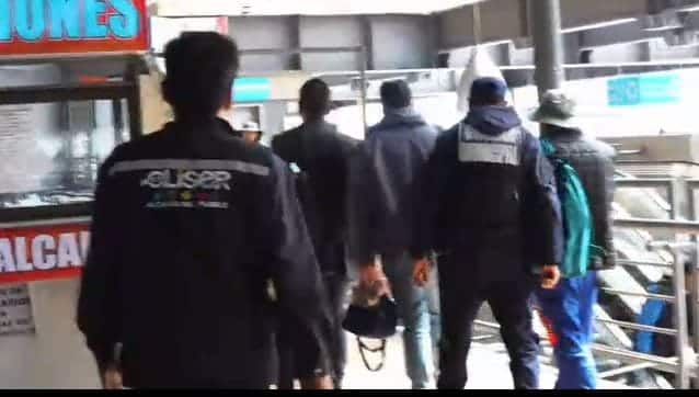 Aprehenden a un funcionario municipal de El Alto por solicitar Bs 1.000 para agilizar un trámite