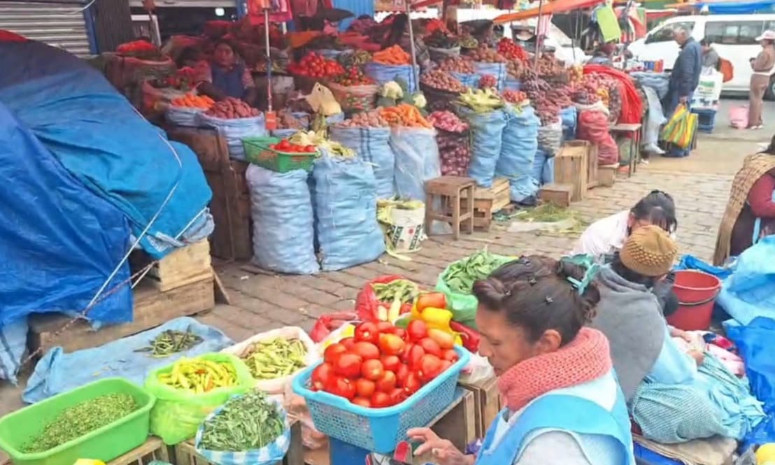 El precio de las verduras y la carne registra un alza este fin de semana en mercados de La Paz Foto: Referencial