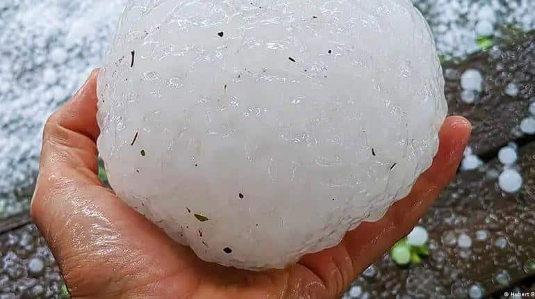 Un severo temporal de granizo y vientos de 100 km/h causa severos destrozos en Paraguay