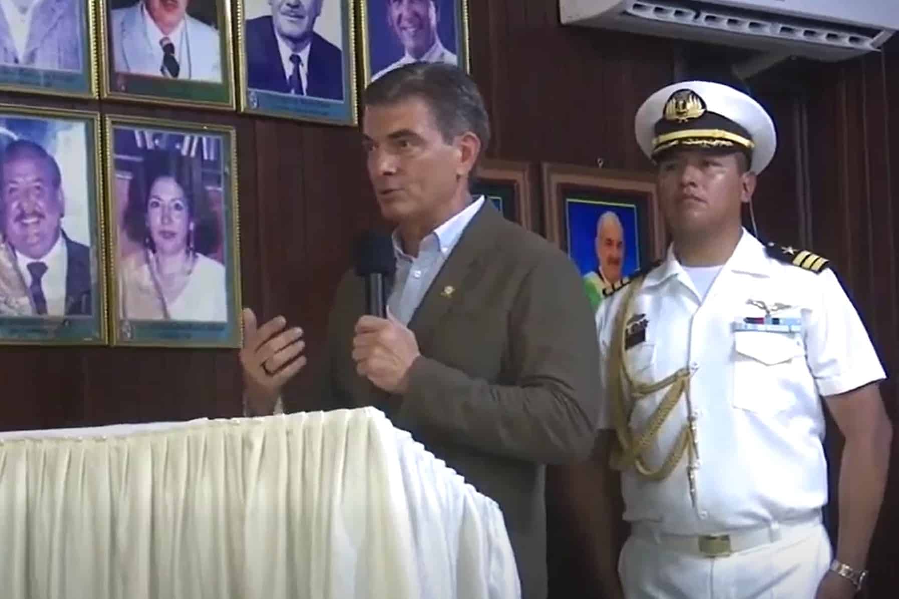 Rodrigo Paz reivindica la democracia y cuestiona las lógicas de violencia y bloqueos en Bolivia